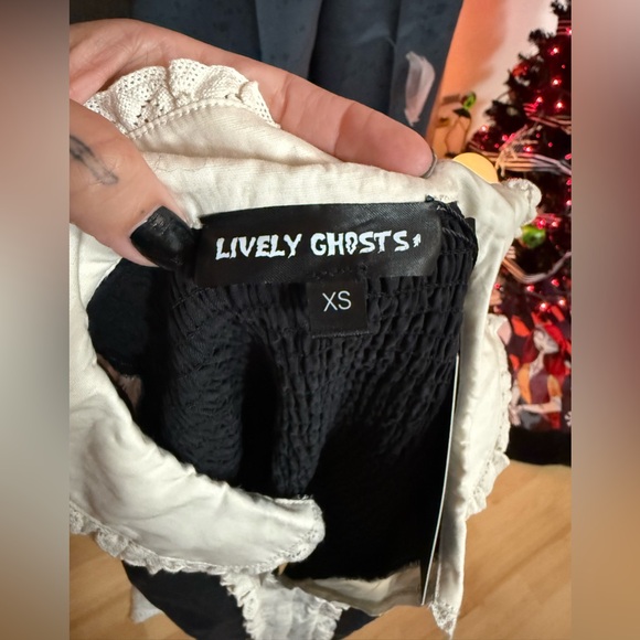 Lively Ghost NWT The "Ravenshade" Ruffle Blouse Ivory Black Gothic Cottage Witch - Picture 7 of 7